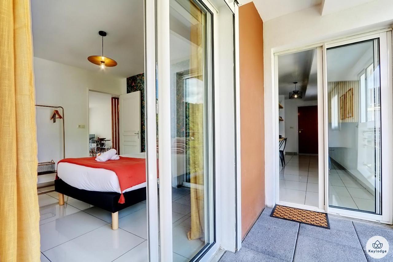 T2 - Iris, Classe 2 Etoiles - Balcon - Proche Centre De Сен-Дені Екстер'єр фото